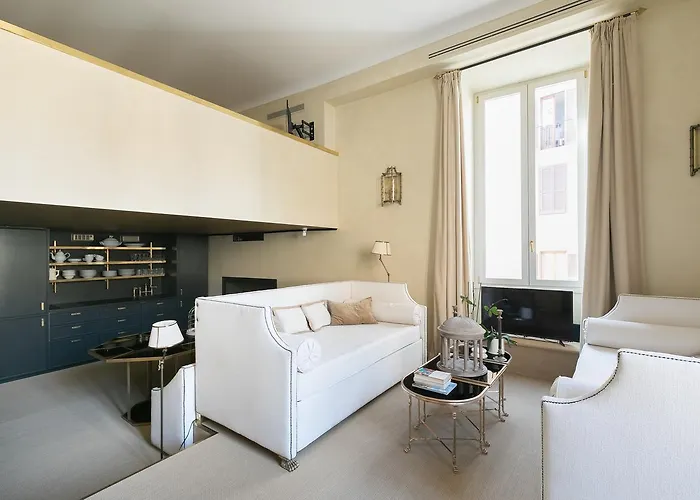 Luxurious Loft Facing The Pantheon