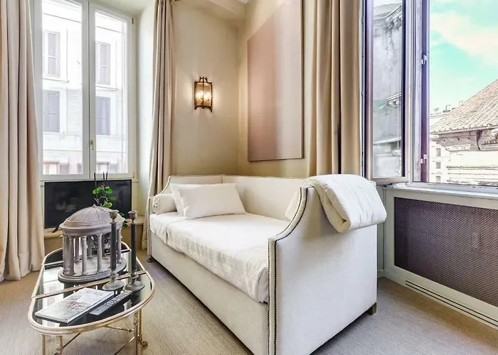 Luxurious Loft Facing The Pantheon Hébergement de vacances Rome