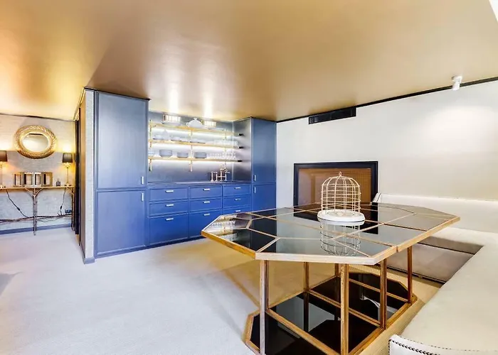 Luxurious Loft Facing The Pantheon